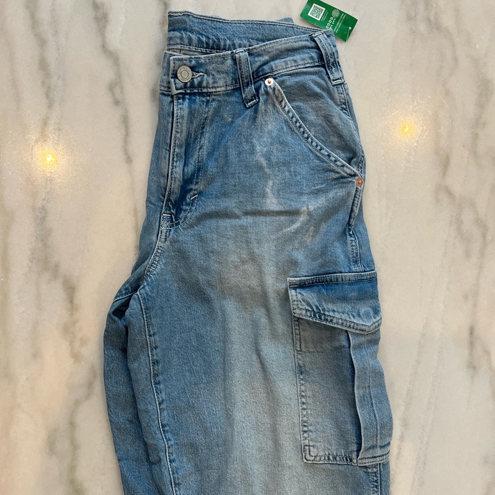 NWT GAP CARGO JEANS